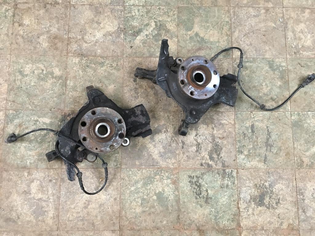 ROULEMENT DE ROUE AVANT OPEL CORSA D, RUE BRIGADE PIRON 307, Enlèvement, Utilisé, Garage_bila@yahoo.fr