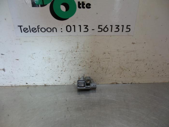 Détecteur airbag d'un Renault Clio (Clio 4 12-), Autos : Pièces & Accessoires, Autres pièces automobiles, Renault, Utilisé, 3 mois de garantie