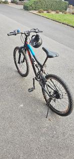 Fiets met helm 24 inch, Fietsen en Brommers, Fietsen | Kinderfietsjes, Ophalen, Gebruikt, 20 inch of meer