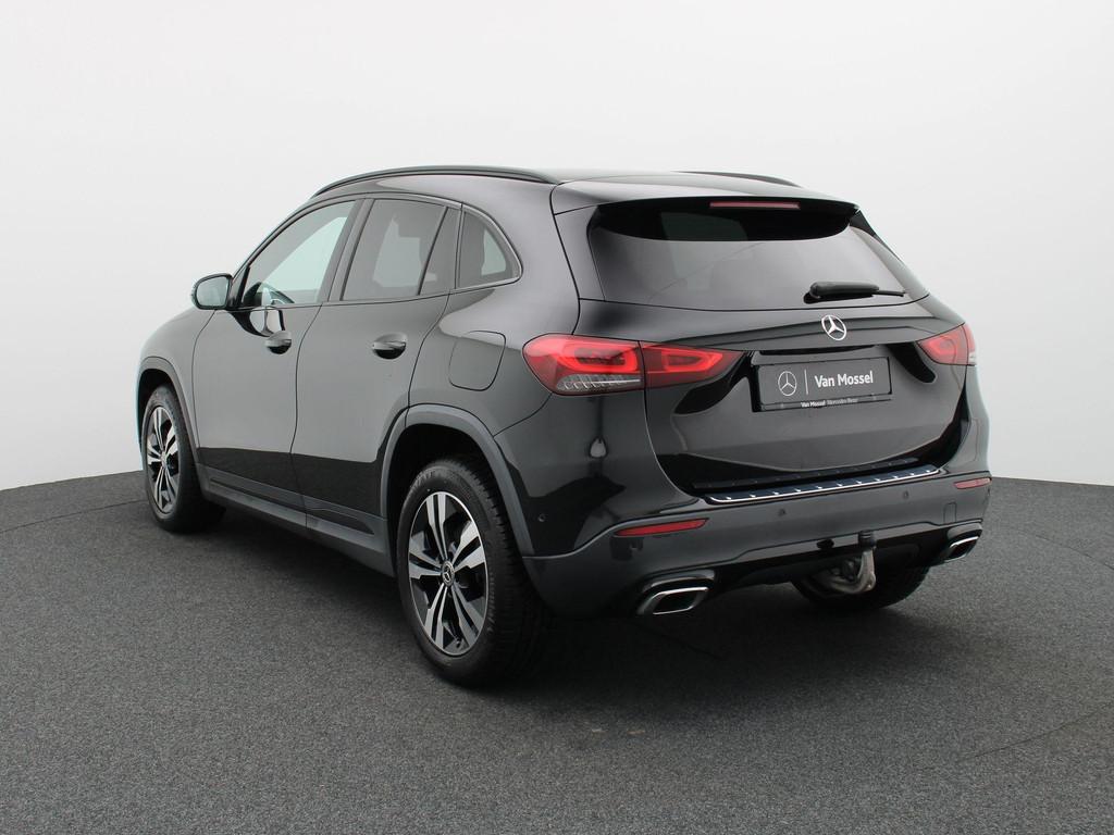 Mercedes-Benz GLA 180 Business Line + TREKHAAK + LED + CAMER, https://public.car-pass.be/vhr/2242ac58-71a5-47fc-8648-d466256b84db