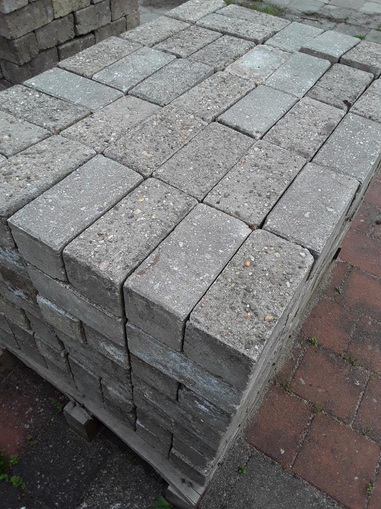 Klinkers, Enlèvement, Briques