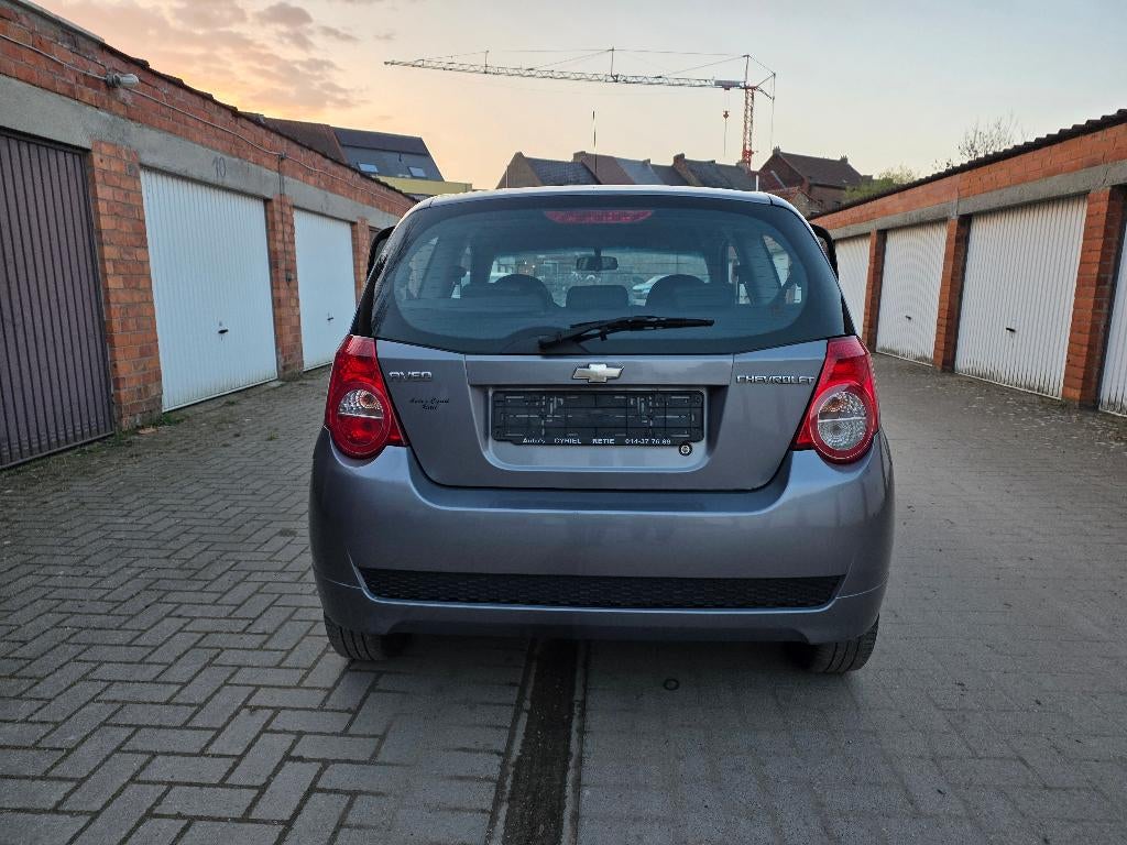 Chevrolet Aveo bj 2009 1.2 benzine zo meenemen !!, Autos, Chevrolet, Argent ou Gris, Achat, Aveo, 62 kW