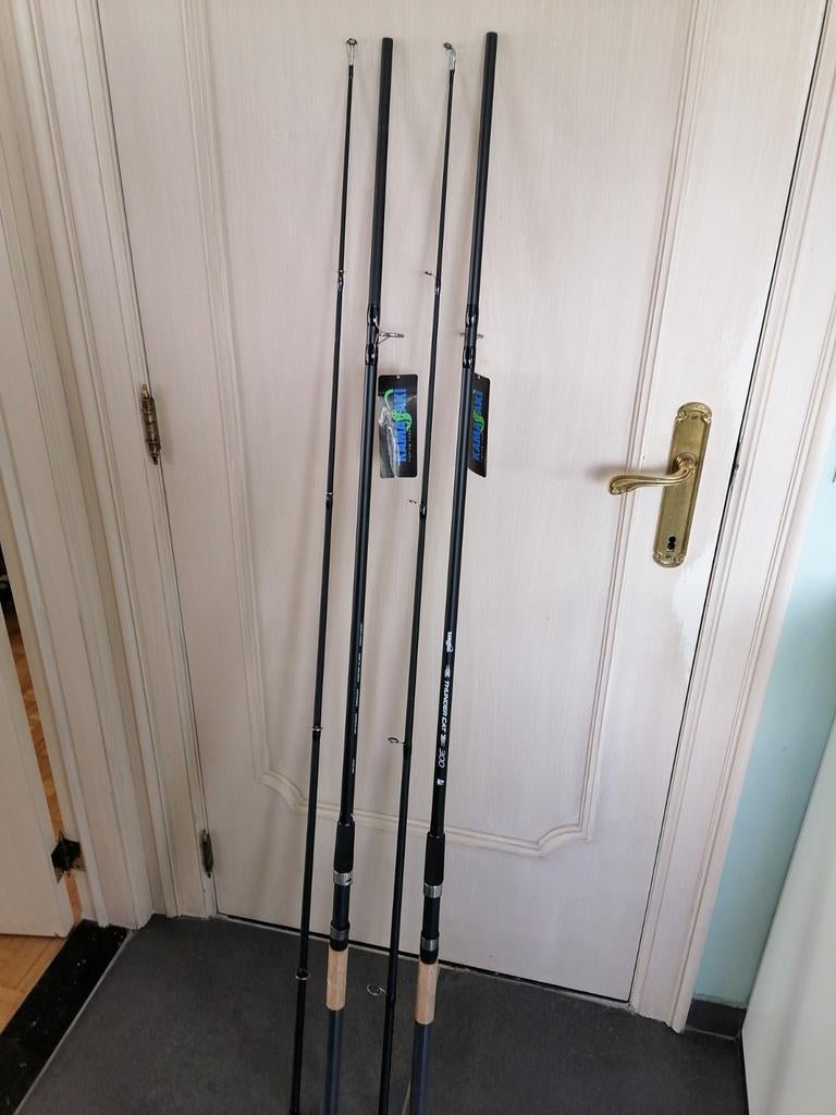 2 KAMASAKI THUNDER CAT 3M. NIEUW, Sports nautiques & Bateaux, Pêche à la ligne | Général, Neuf, Canne à lancer, Enlèvement ou Envoi