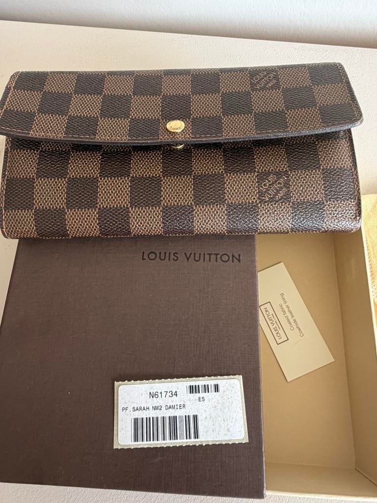 Louis vuitton portemonnee Damier Sarah Wallet, Bruin, Nieuw, Met knipsluiting, Ophalen