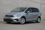 Volkswagen Touran 1.5 TSI DSG R-LINE/PANO/ 7-ZIT/TREKHAAK/A, Auto's, Volkswagen, 1498 cc, Zwart, 4 cilinders, 0 kg