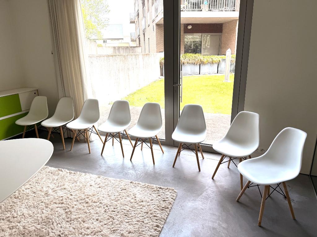 Witte kuipstoelen met houten poten., Ophalen, Wit, Urban, Zo goed als nieuw