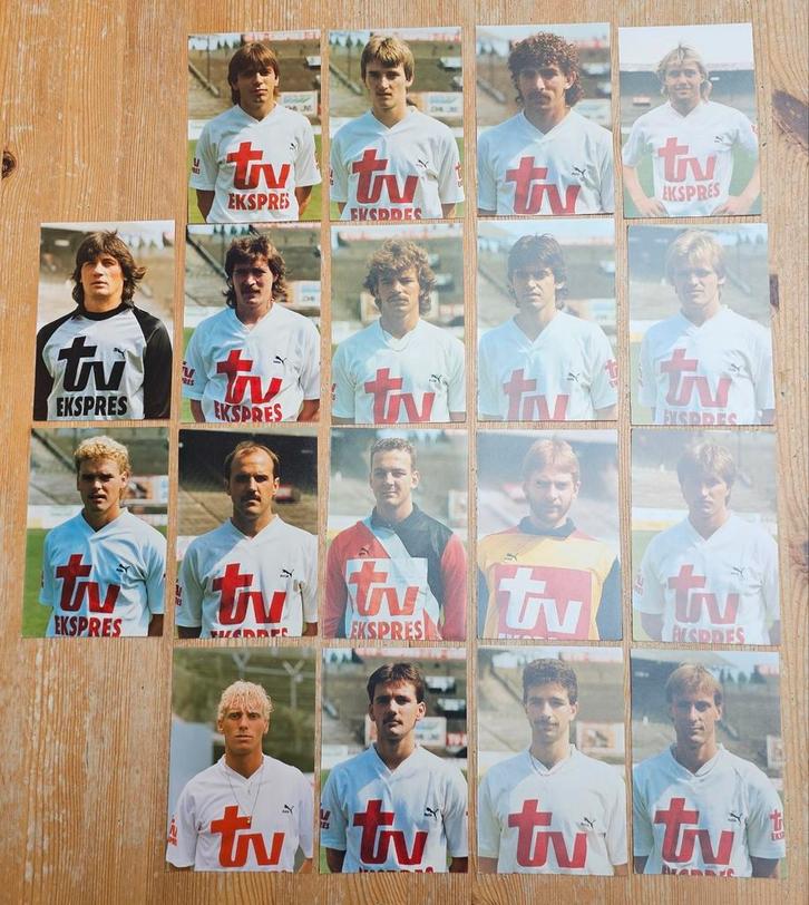 18 photos de presse originales très rares du Royal Antwerp F, Collections, Articles de Sport & Football, Comme neuf, Cartes de joueur