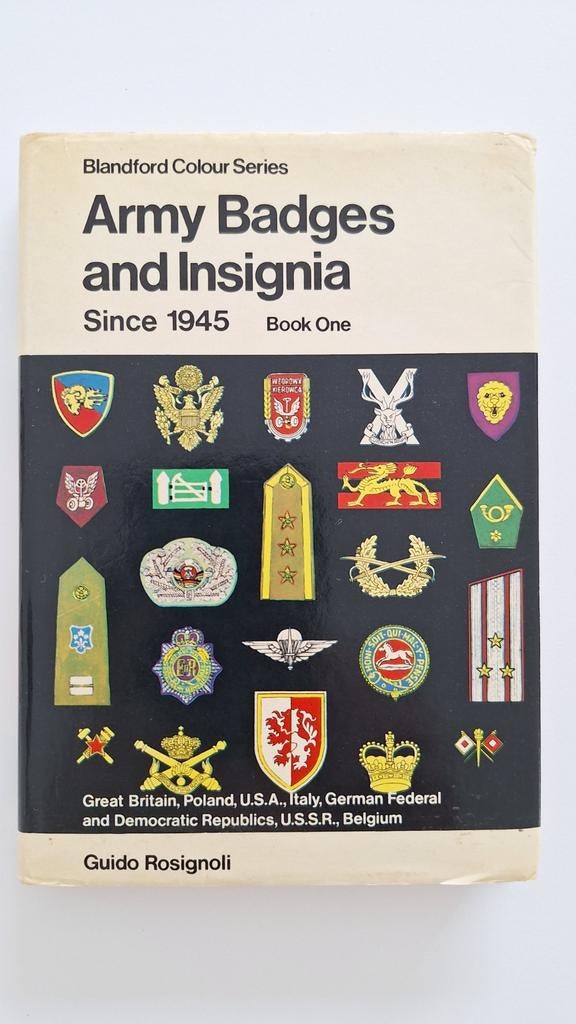 Insignes et insignes de l'armée, auteur Guido Rosignoli, Collections, Enlèvement