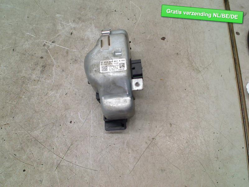 ANTIVOL DE DIRECTION Volkswagen Golf VI (5K1) (5K0905861A), Autos : Pièces & Accessoires, Utilisé, De Bloemendaal 21 21
5221 EB  'S HERTOGENBOSCH, NL