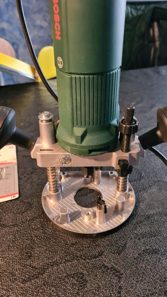 bovenfrees Bosch, Bricolage & Construction, Outillage | Fraiseuses, Comme neuf, Électrique, Routeur, Enlèvement