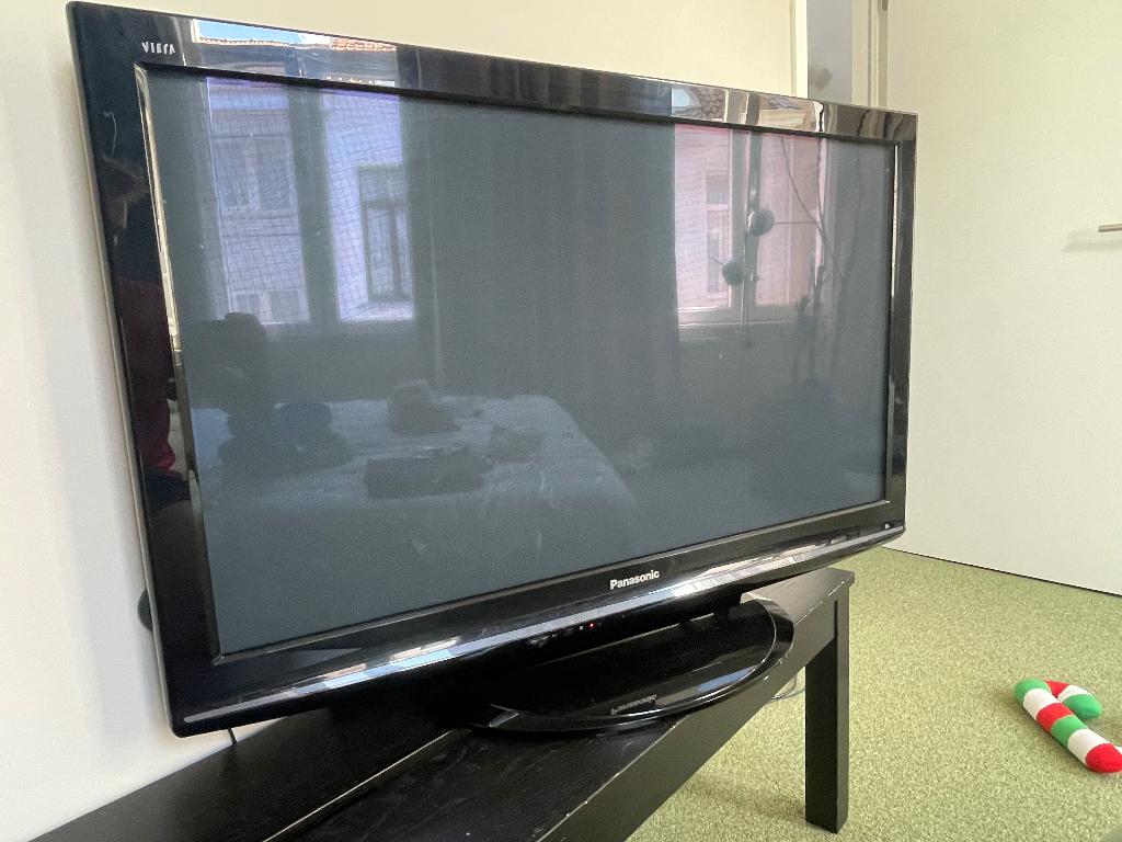 TV panasonic + google chromecast ultra, Ophalen, Gebruikt, 100 cm of meer, Panasonic