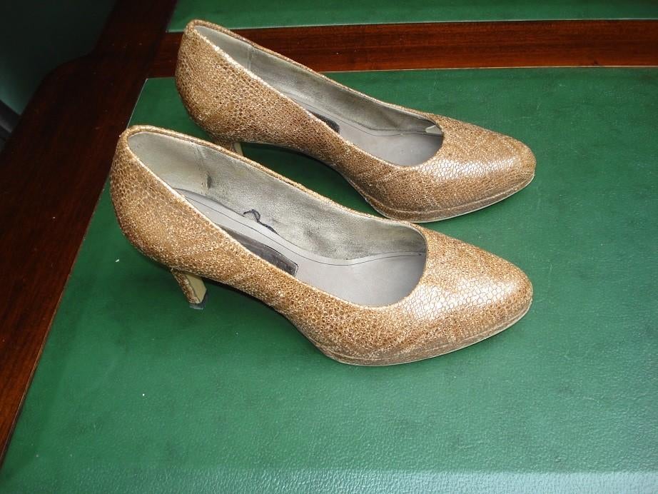 Tamaris bruine pumps, dames. mt 37, Tamaris, Pumps, Bruin, Ophalen of Verzenden