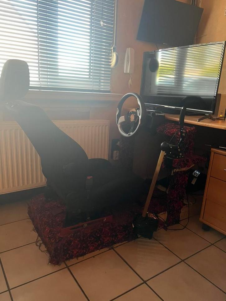 Rij simulator voor pc alles kan apart verkocht worden, Consoles de jeu & Jeux vidéo, Jeux | PC, Enlèvement