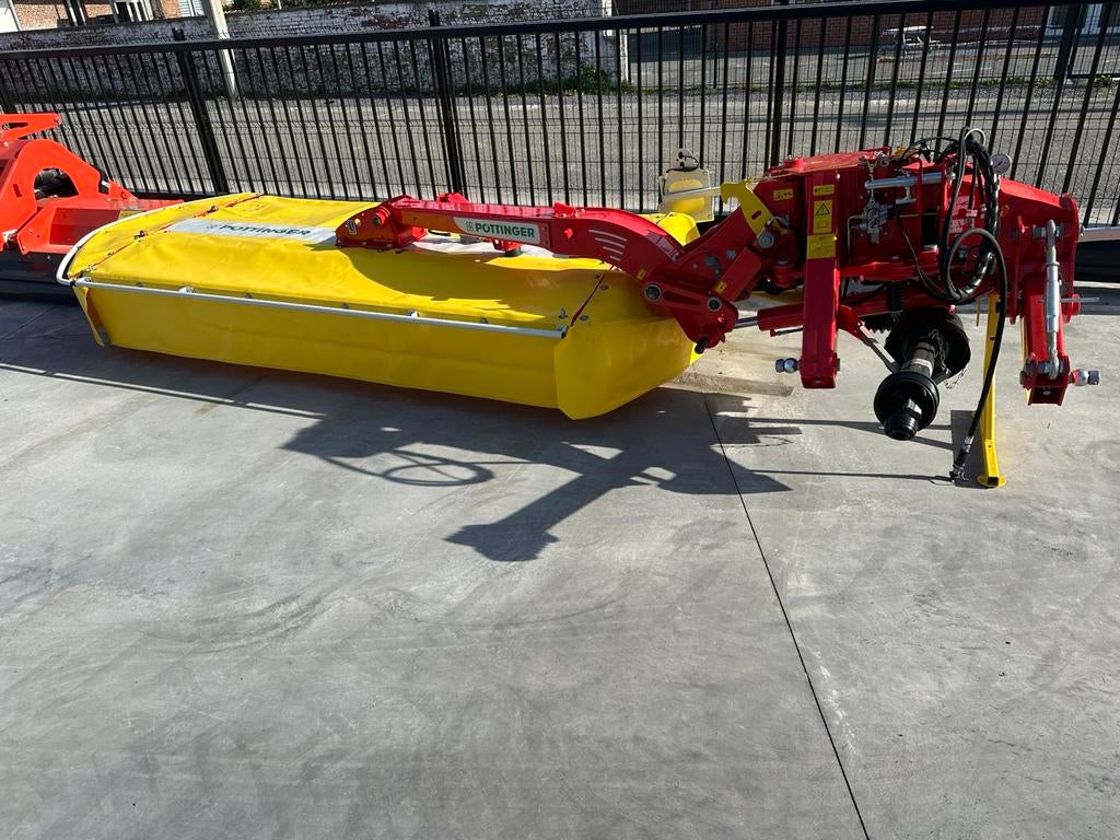 Pottinger Novacat 302 maaier, Ophalen