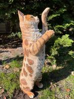 Poes, kat, Bruin, tuin, gazon, kitten, boerderij 50cm, Tuin en Terras, Ophalen of Verzenden, Nieuw, Kunststof, Dierenbeeld