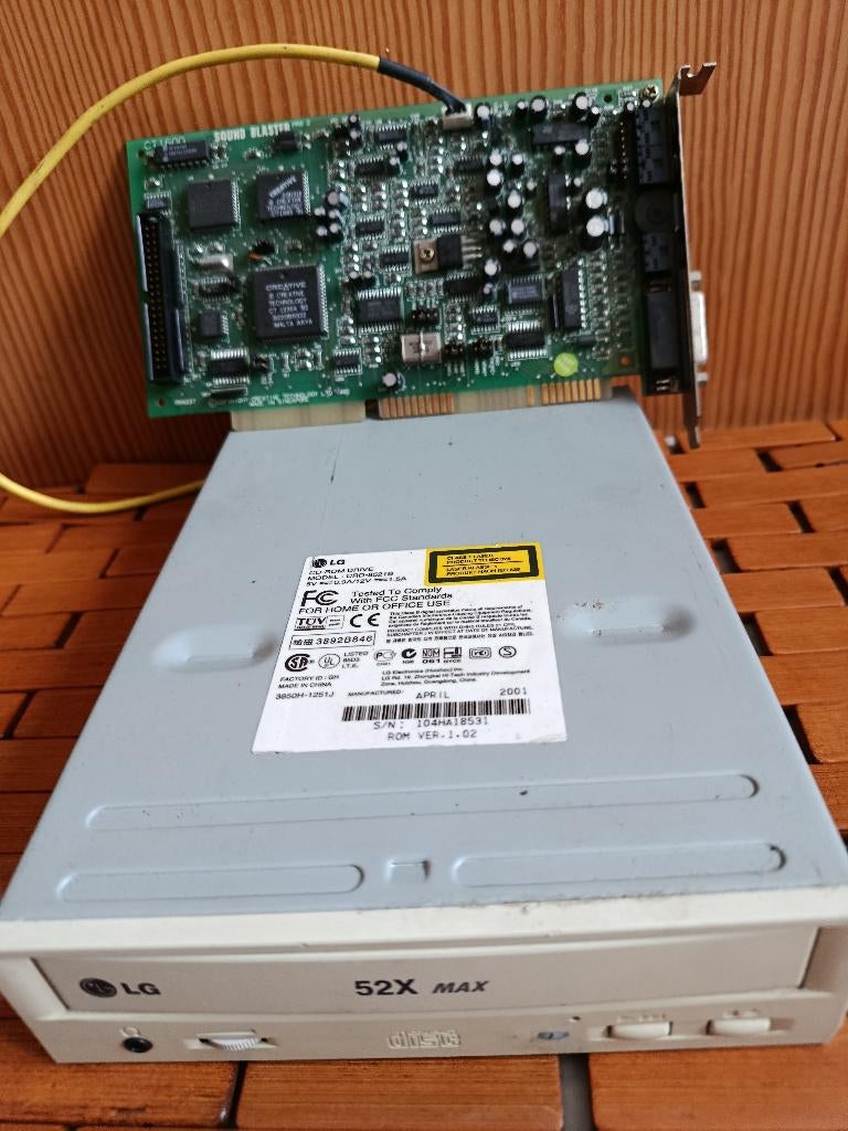 CD met geluidskaart voor desktop, Computers en Software, Geluidskaarten, Ophalen, Gebruikt, Intern