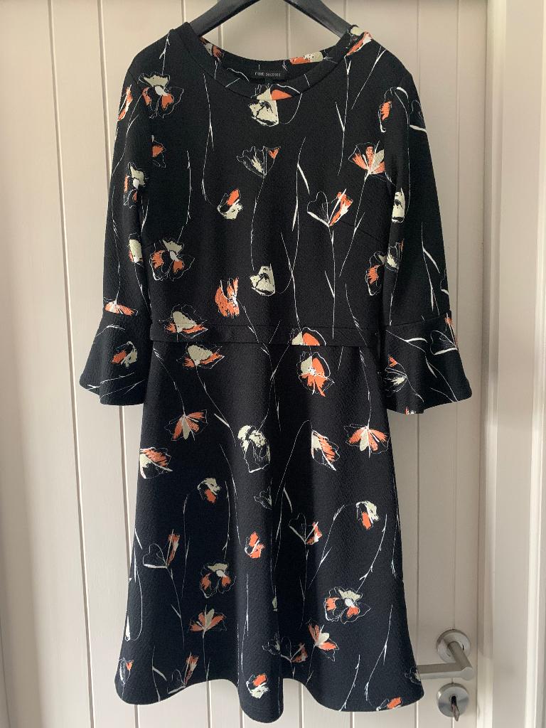 Lot zwarte jurkjes, Who’s that girl, Zwart, Ophalen of Verzenden, Zo goed als nieuw