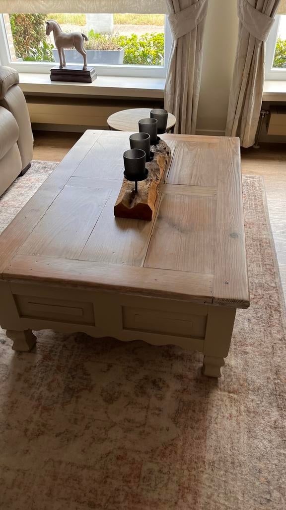 Salontafel beige met houtnerf blad witgekalkt, Huis en Inrichting, Tafels | Salontafels, Ophalen, Gebruikt, 100 tot 150 cm, 50 tot 100 cm