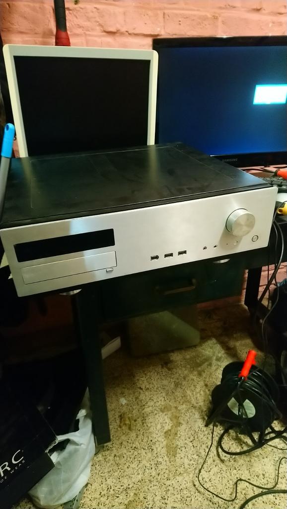 Desktop pc, Ophalen, Gebruikt, 512 GB, Custom build