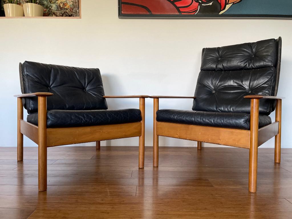 Fauteuil design vintage 2X des années 1960, Maison & Meubles, Fauteuils, Comme neuf, Bois, Cuir, 50 à 75 cm, 75 à 100 cm, Enlèvement
