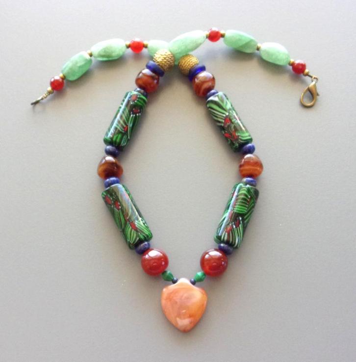 Collier millefiori de Venise anciennes, cornalines et lapis, Bijoux, Sacs & Beauté, Colliers, Neuf, Pierre ou Minéral, Vert, Avec pierre précieuse