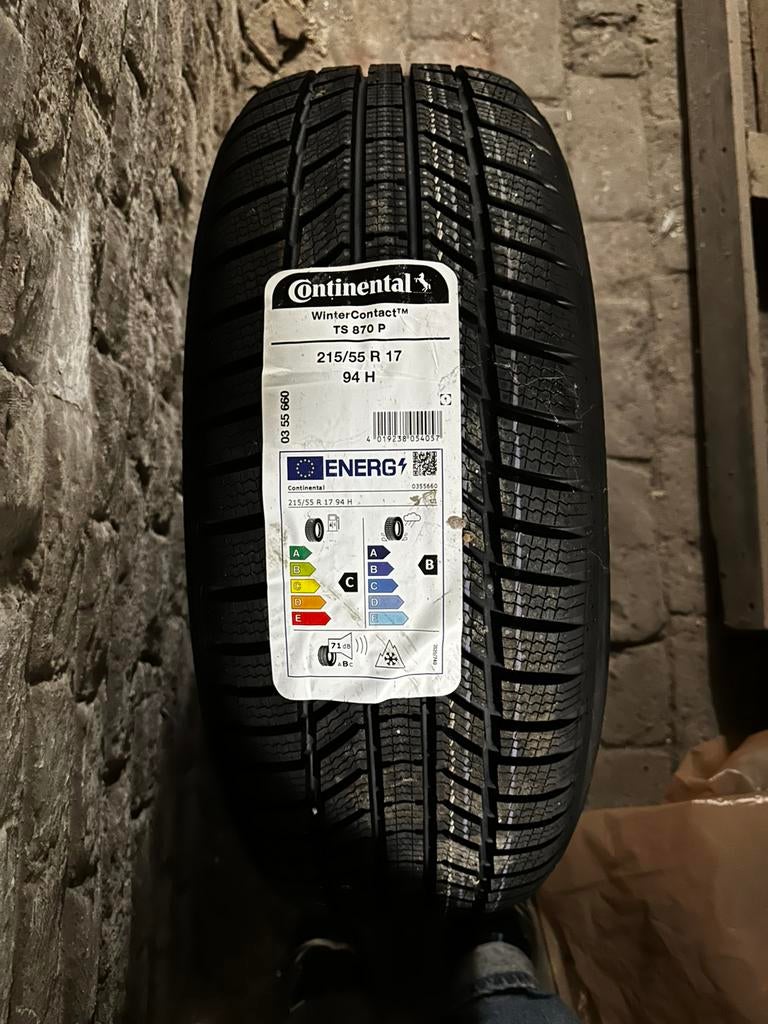 Pneu continental 215/55 R 17 hiver, Neuf, Enlèvement, Pneus hiver, 215 mm