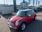 Mini Cooper One 1.6i 120.000km's gekeurd met carpass, Voorwielaandrijving, 4 zetels, Zwart, 4 cilinders