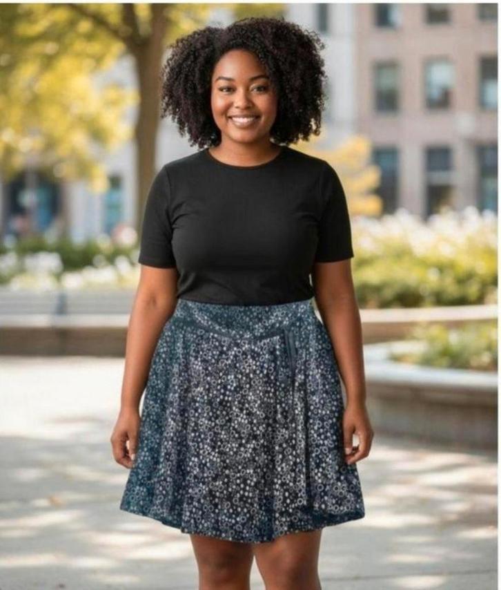 ✨️ Jupe Yjessica taille 42 - AVEC RÉDUCTION GROUPÉE ‼️✨️, Vêtements | Femmes, Jupes, Comme neuf, Taille 42/44 (L), Gris, Au-dessus du genou