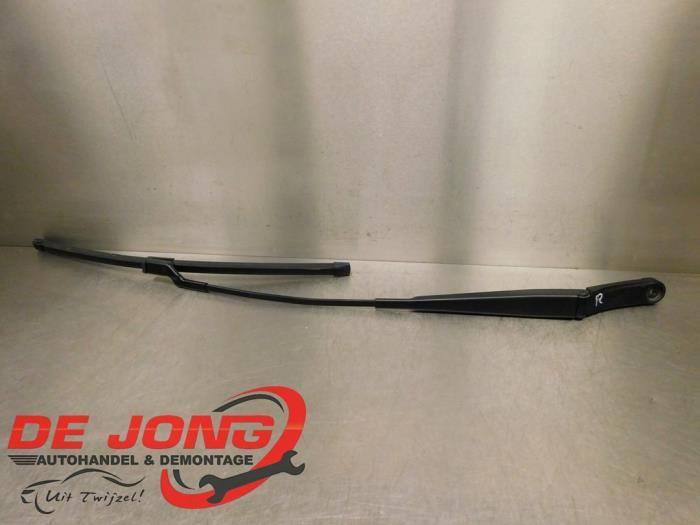 Bras essuie-glace avant d'un Skoda Kodiaq, Autos : Pièces & Accessoires, Vitres & Accessoires, Skoda, Utilisé, 3 mois de garantie