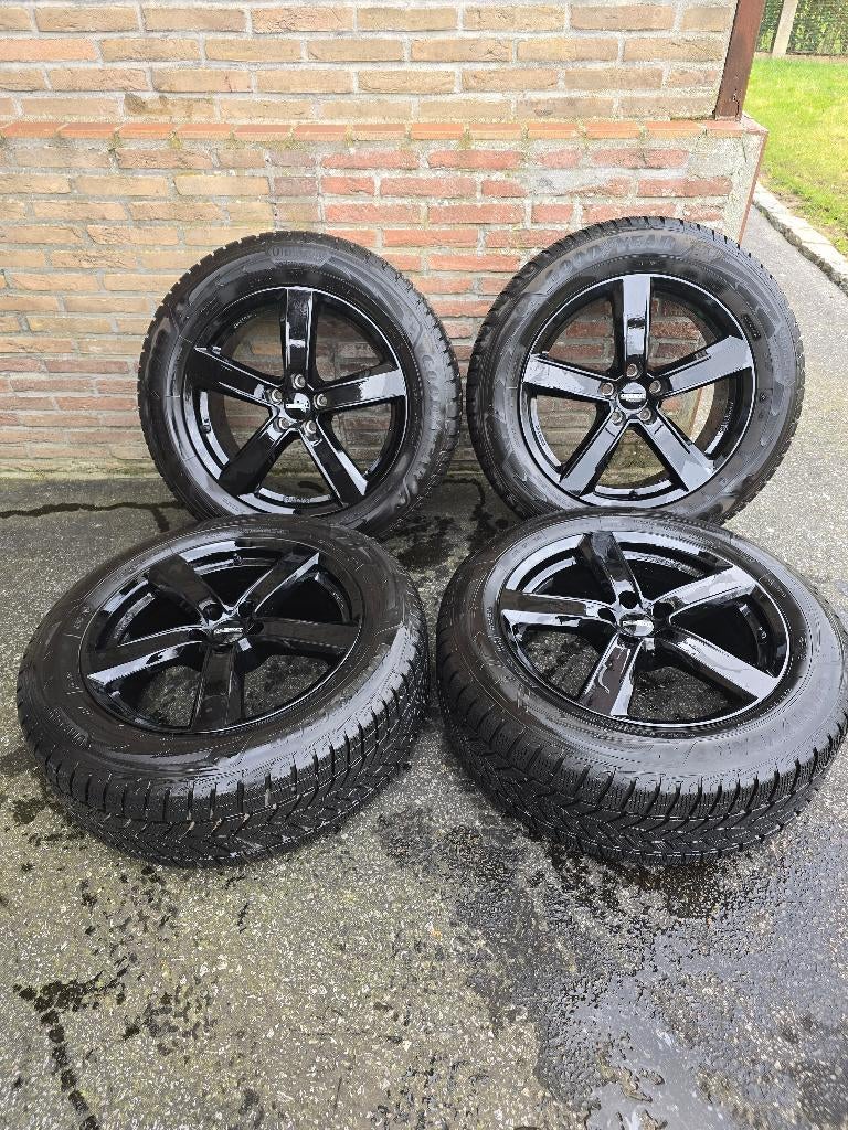 4 velgen van het merk DEZENT Maat: 235/60R18 107H, Auto-onderdelen, Banden en Velgen, Ophalen, Gebruikt, Velg(en), Winterbanden