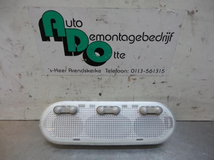 Binnenverlichting voor van een Dacia Logan (Logan 2 14-), Auto-onderdelen, Verlichting, Dacia, Gebruikt, 3 maanden garantie, Ophalen of Verzenden