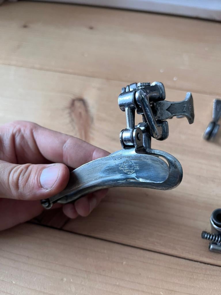 Zeus voorderialleur en commandeurs, Vélos & Vélomoteurs, Accessoires vélo | Pompes à vélo, Enlèvement ou Envoi, Utilisé