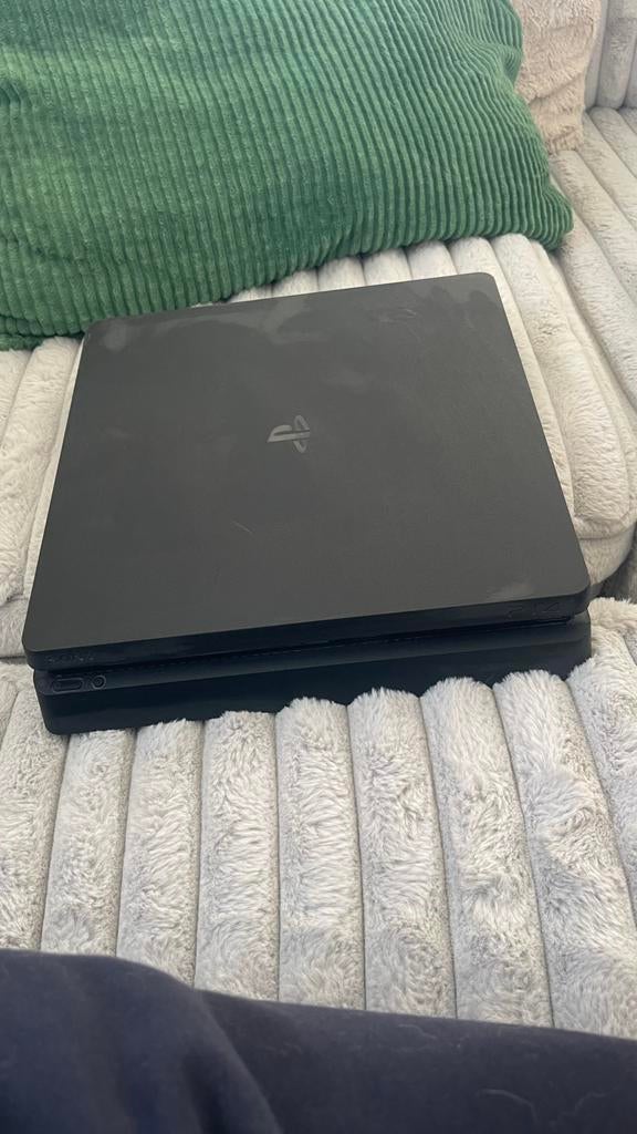 Playstation 4, Games en Spelcomputers, Ophalen, Gebruikt, Met 1 controller