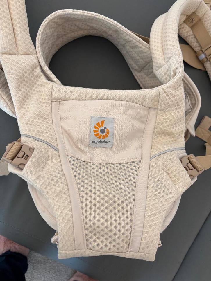 Porte-bébé Ergobaby Alta Hip Seat – Natural Beige, Enfants & Bébés, Porte-bébés & Écharpe porte bébé, Comme neuf, Porte-bébé, Autres marques