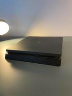 PS4 - 500GB - 2 manette (une rouge) - Tout Les Cables, Games en Spelcomputers, Spelcomputers | Sony PlayStation 4, 500 GB, Met 2 controllers