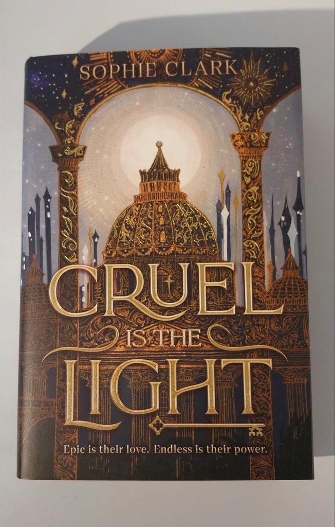 Cruel Is the Light - Sophie Clark | FairyLoot Exclusive Edit, Boeken, Fantasy, Nieuw, Ophalen of Verzenden