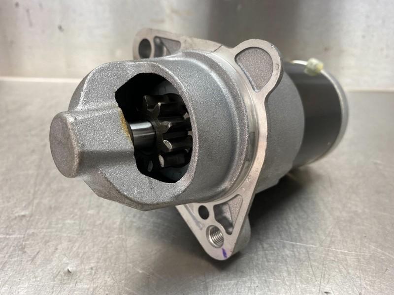 STARTMOTOR Suzuki Vitara (LY / MY) (01-2015/-) (|3110074S0|), Gebruikt, Suzuki