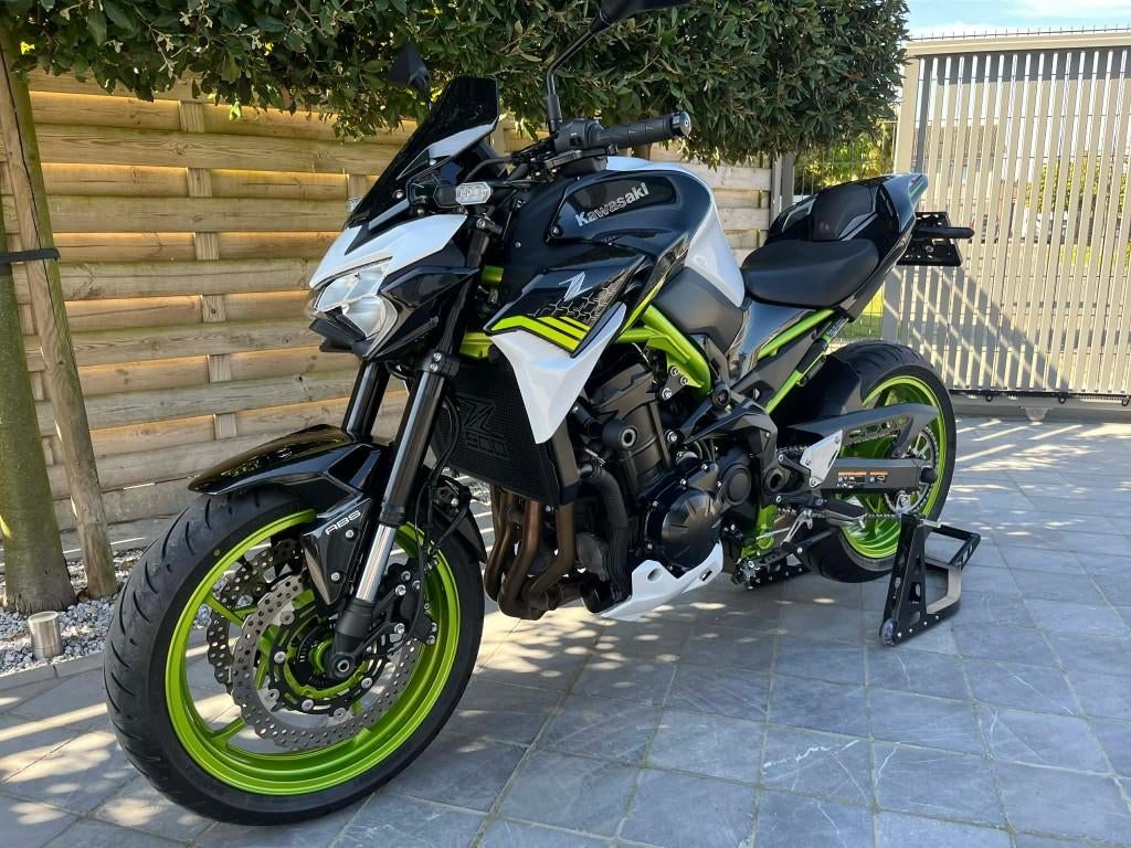 kawasaki z900 **performance ** 12000km** akrapovic**4/2021**, Motoren, 4 cilinders, Motorrijbewijs A, 948 cc, Bedrijf