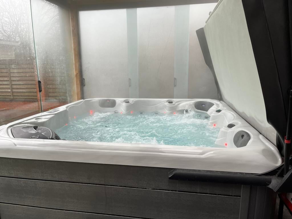 Jacuzzi Spa Tucson - 5 personen, Jardin & Terrasse, Bains à remous et Spas, Enlèvement, Utilisé, Fixé