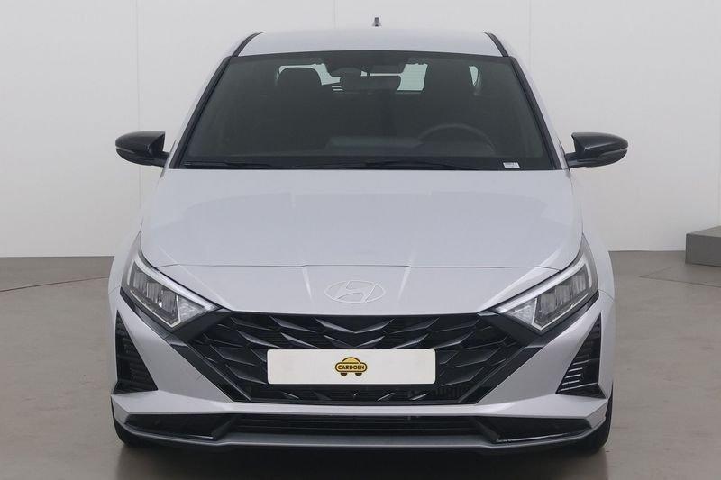 Hyundai i20 1.0 T-GDI twist plus 90, Auto's, Hyundai, Zwart, Overige bekleding, Parkeersensor, Bedrijf