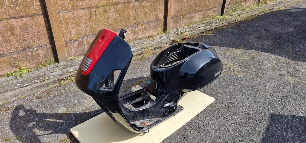 Blanco Frame vespa gts 300, Enlèvement