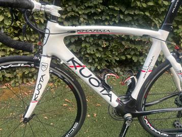 Design Italiaanse Kuota Kharma carbon beschikbaar voor biedingen
