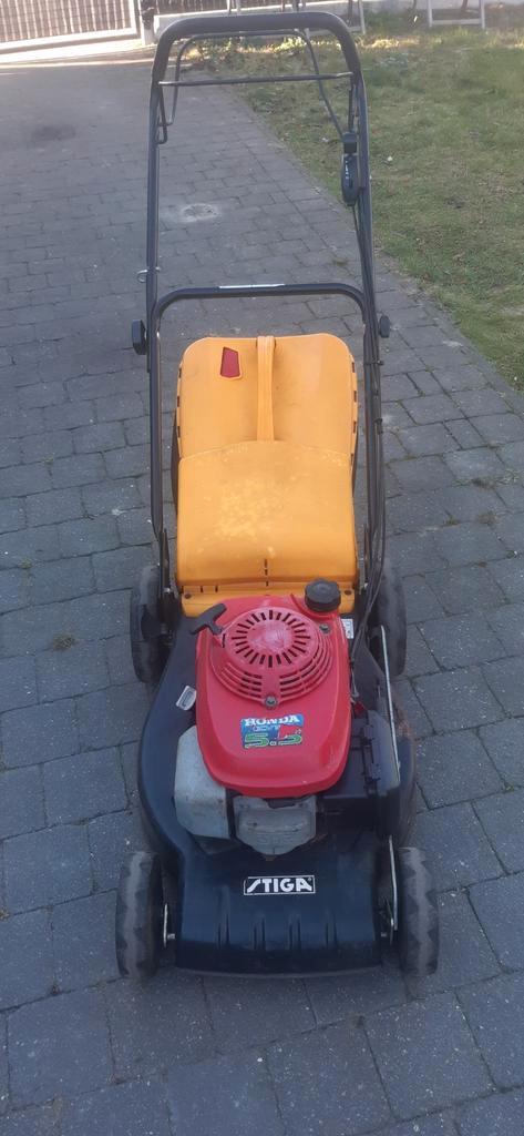 Grasmaaier Honda, Tuin en Terras, Grasmaaiers, Gebruikt, Benzine-grasmaaier, 50 cm of meer, Cirkelmaaier, Opvangzak, Ophalen
