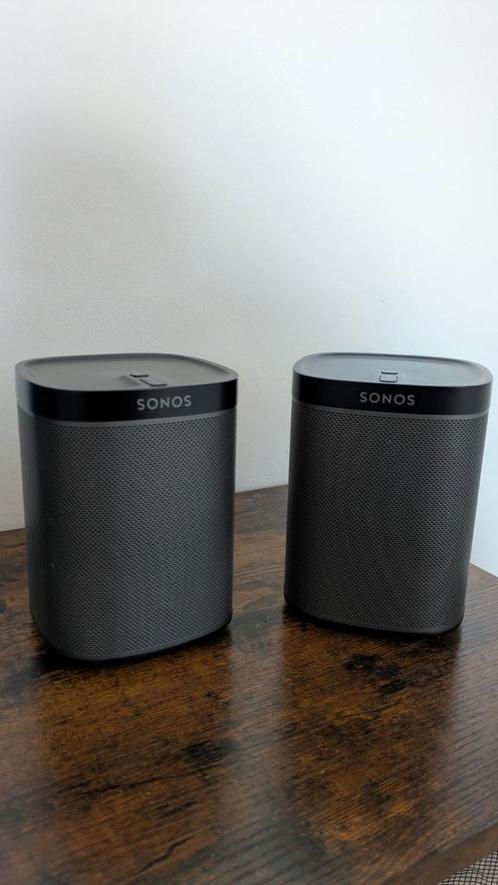 Te koop: 2 Sonos Play:1 luidsprekers met muurbeugels, Audio, Tv en Foto, Luidsprekerboxen, Zo goed als nieuw, Sonos, Ophalen of Verzenden