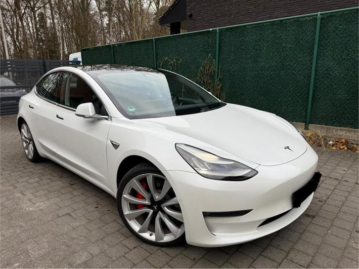 Tesla Model 3 Performance Longue autonomie 513 ch, Autos, Tesla, Particulier, Model 3, Électrique, Noir, Cuir, Quatre roues motrices / 4X4