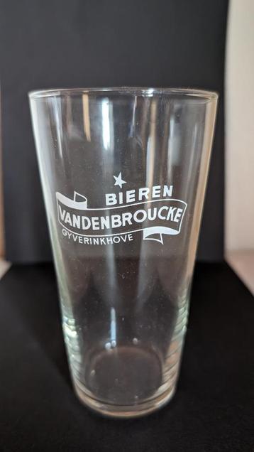 Bieren Vandenbroucke verre disponible aux enchères