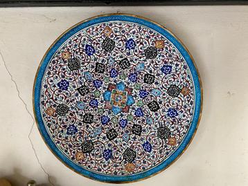 Decoratieve plaat beschikbaar voor biedingen