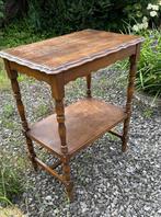 Table d'appoint en bois  vintage