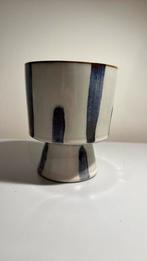 Joli pot de fleurs, Enlèvement, Comme neuf