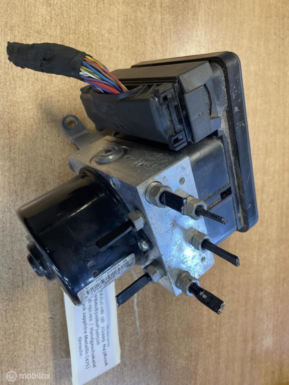 ABS module BMW 1-serie E87 LCI 118i  34512460468, Autos : Pièces & Accessoires, Freins & Transmission, BMW, Utilisé, Enlèvement ou Envoi